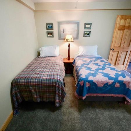 Flat Fish Lodge B&B And Event Center Хоумър Екстериор снимка