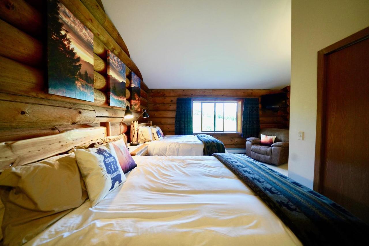Flat Fish Lodge B&B And Event Center Хоумър Екстериор снимка