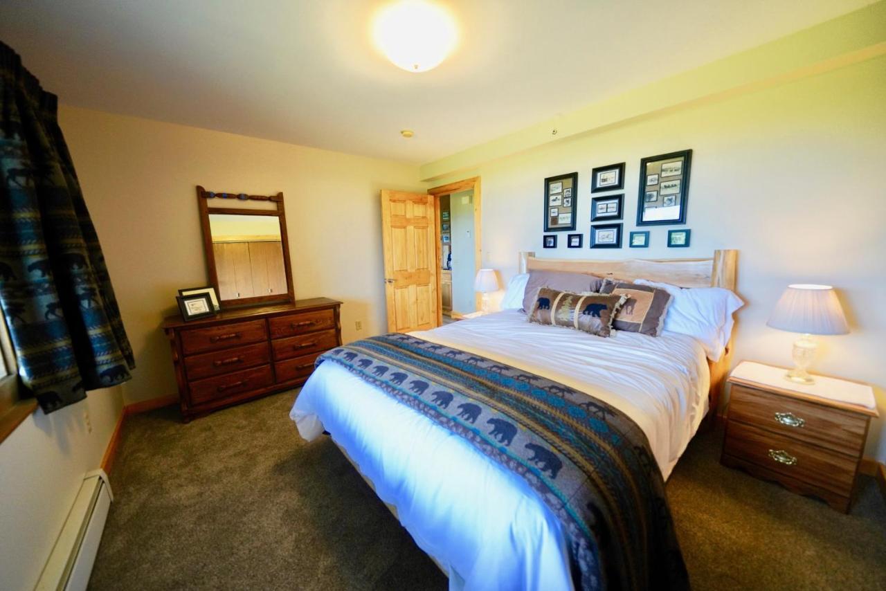 Flat Fish Lodge B&B And Event Center Хоумър Екстериор снимка