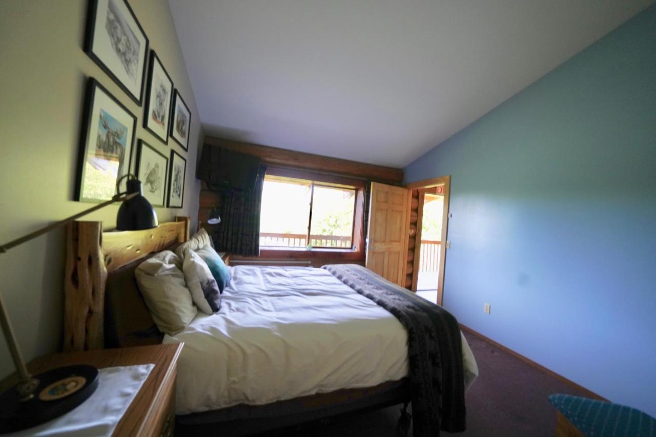 Flat Fish Lodge B&B And Event Center Хоумър Екстериор снимка
